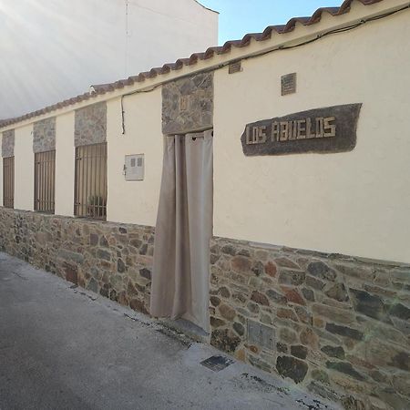 Apartamentos Callampa Torrejón el Rubio Zewnętrze zdjęcie