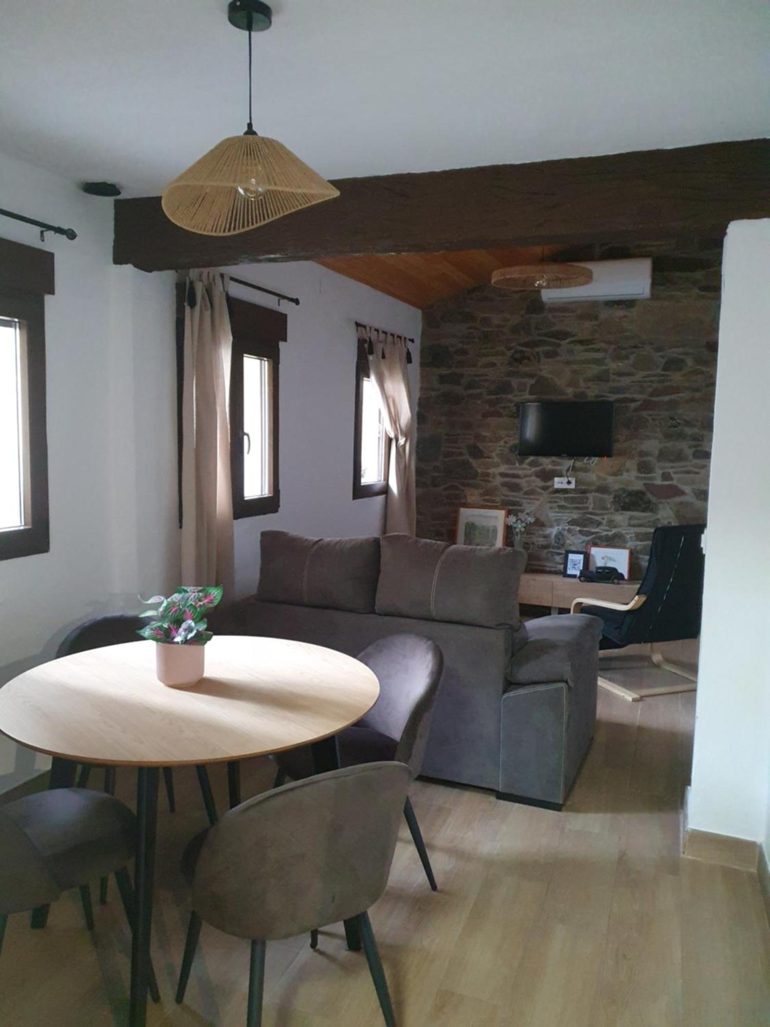 Apartamentos Callampa Torrejón el Rubio Zewnętrze zdjęcie